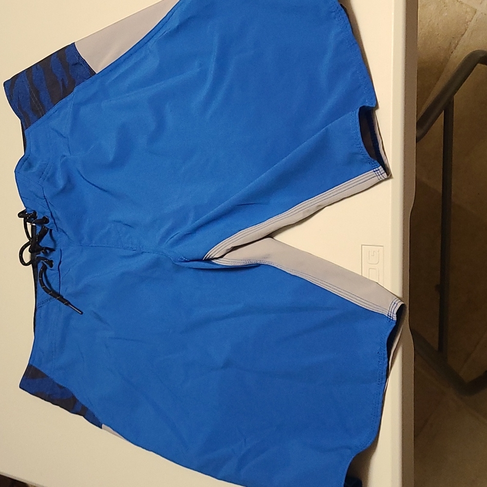 Oakley board shorts size 36